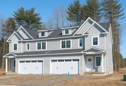 16 Blue Aster Ln, Ballston Spa, NY 12020