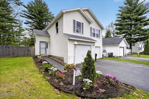 311 Meadowlark Dr, Milton, NY 12020