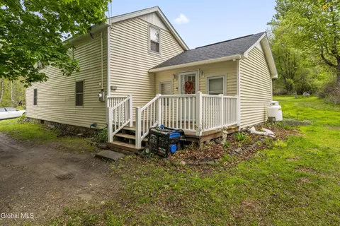 1465 Burden Lake Rd, Averill Park, NY 12018