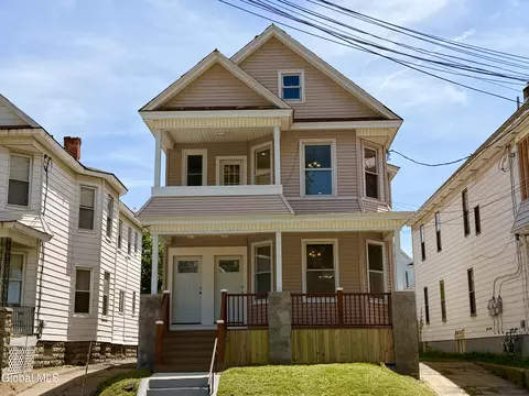 534 N Brandywine Ave, Schenectady, NY 12308