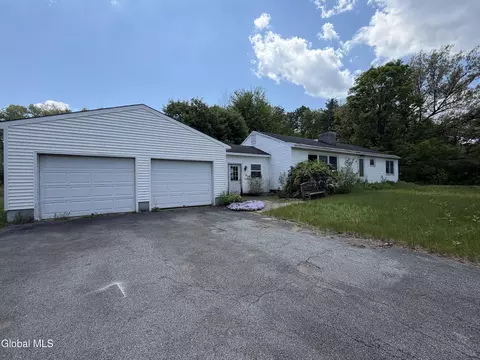 78 Mountainview Dr, Hudson Falls, NY 12839
