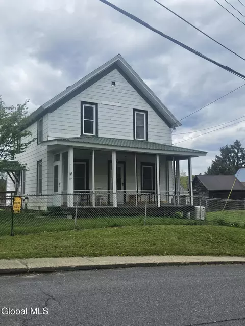 69 Cossey St, Ticonderoga, NY 12883