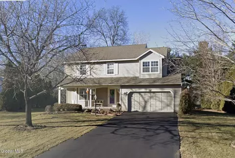 5 Sierra Trce, Ballston Lake, NY 12019