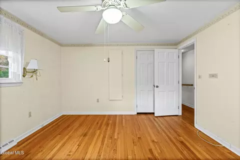 Bedroom - 8 Lancaster Dr, Glenville, NY 12302 photo 5 of 6