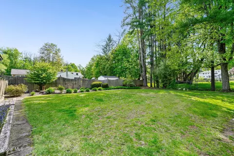 Exterior - 8 Lancaster Dr, Glenville, NY 12302 photo 3 of 8