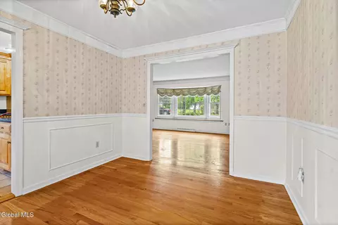 Dining - 8 Lancaster Dr, Glenville, NY 12302 photo 2 of 2