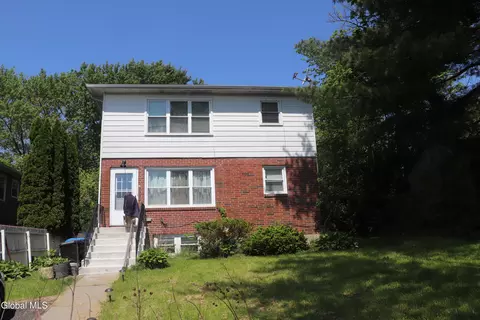 12 Limerick Dr, Albany, NY 12204
