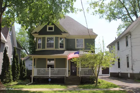 106 Prospect Ave, Gloversville, NY 12078