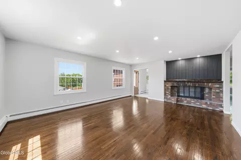 Living - 2704 Apple Tree Ln, Castleton On Hudson, NY 12033 photo 2 of 2