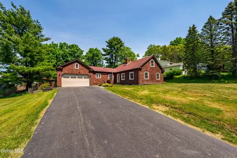 Exterior - 2704 Apple Tree Ln, Castleton On Hudson, NY 12033 photo 2 of 8