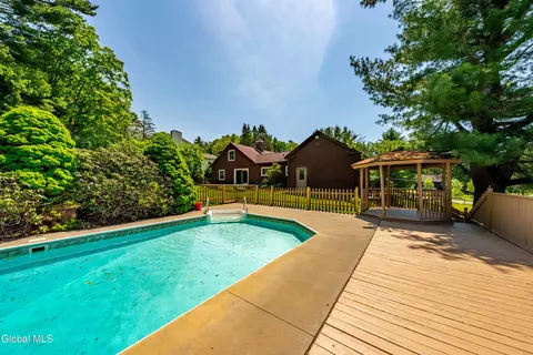 Exterior - 2704 Apple Tree Ln, Castleton On Hudson, NY 12033 photo 8 of 8