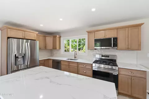 Kitchen - 2704 Apple Tree Ln, Castleton On Hudson, NY 12033 photo 1 of 2