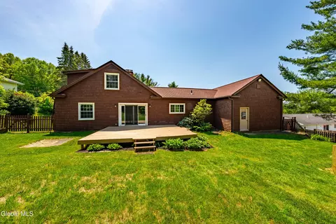 Exterior - 2704 Apple Tree Ln, Castleton On Hudson, NY 12033 photo 5 of 8
