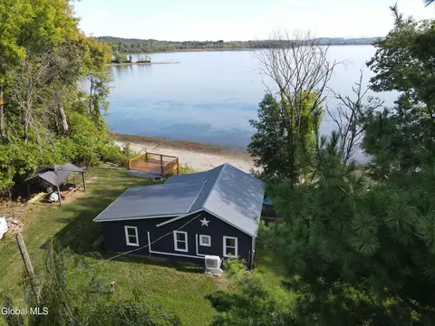 52 Wilson Bay Rd, Ticonderoga, NY 12883