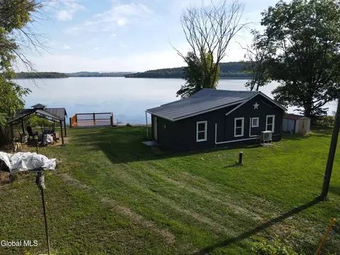52 Wilson Bay Rd, Ticonderoga, NY 12883