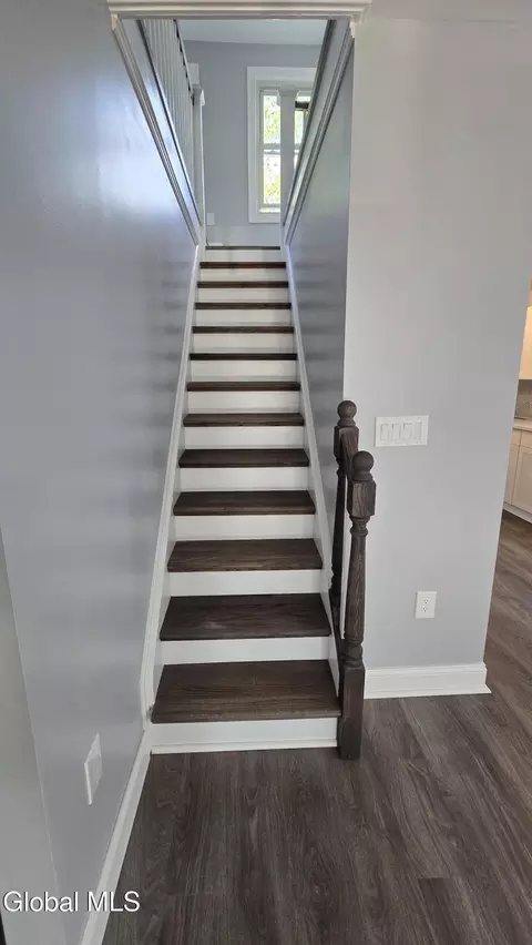 Entry Way - 237 Cherry St, Schenectady, NY 12306 photo 5 of 8