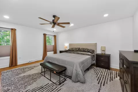 Bedroom - 70 Smith Rd, Mechanicville, NY 12118 photo 3 of 7
