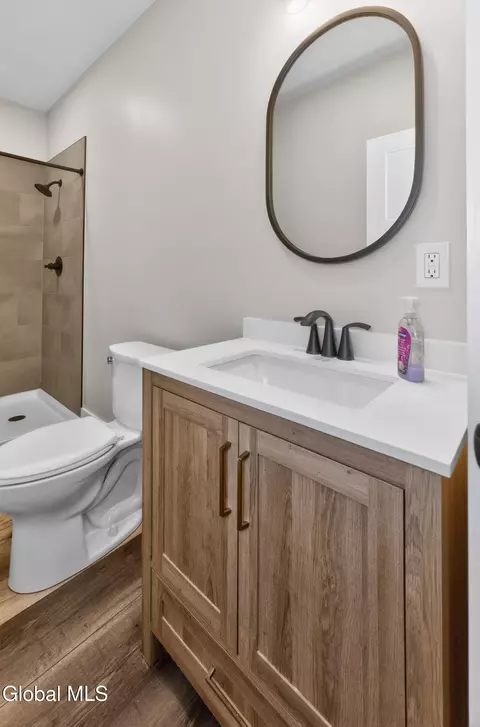 Bath - 70 Smith Rd, Mechanicville, NY 12118 photo 5 of 6