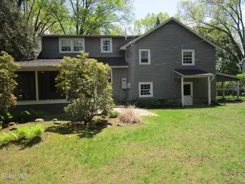 Exterior - 161 Willow Ln, Glenville, NY 12302 photo 8 of 23