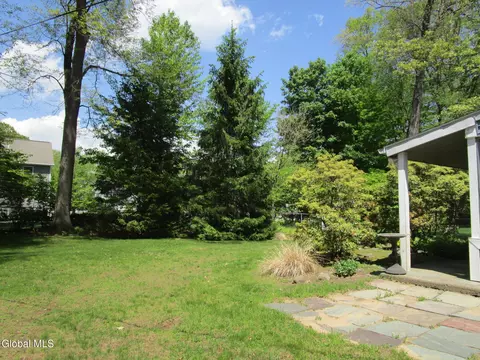 Exterior - 161 Willow Ln, Glenville, NY 12302 photo 19 of 23