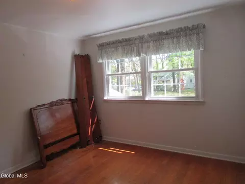 Bedroom - 161 Willow Ln, Glenville, NY 12302 photo 1 of 11