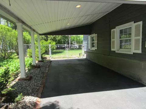 Exterior - 161 Willow Ln, Glenville, NY 12302 photo 7 of 23