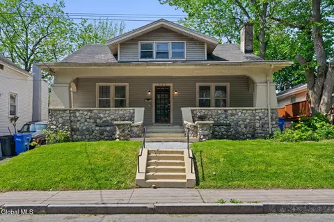 640 Park Ave, Albany, NY 12208