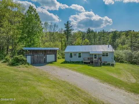 401 Rabbit College Rd, Petersburgh, NY 12138