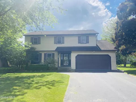 606 Tedesco Ct, Schenectady, NY 12303