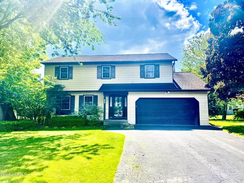 606 Tedesco Ct, Schenectady, NY 12303