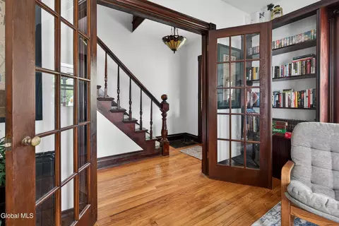 Entry Way - 38 Elsmere Ave, Delmar, NY 12054 photo 2 of 15