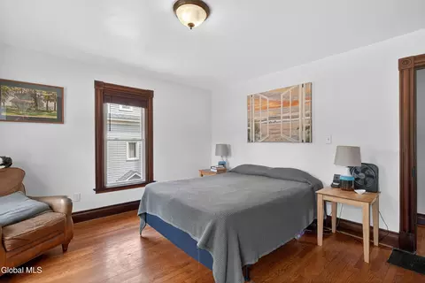 Bedroom - 38 Elsmere Ave, Delmar, NY 12054 photo 4 of 5
