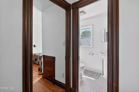 Entry Way - 38 Elsmere Ave, Delmar, NY 12054 photo 14 of 15