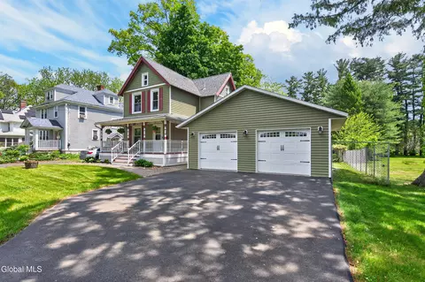 38 Elsmere Ave, Delmar, NY 12054