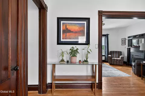Entry Way - 38 Elsmere Ave, Delmar, NY 12054 photo 9 of 15