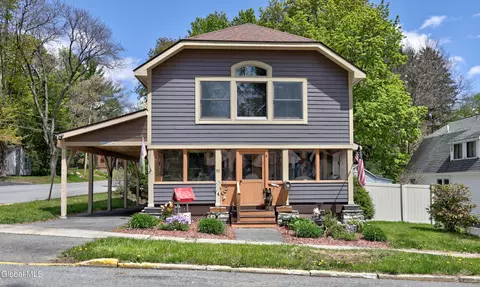 50 West St, Lake George, NY 12845