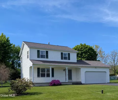 6 Whipple Way, Altamont, NY 12009