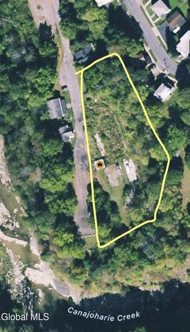 39 Floral Ave, Canajoharie, NY 13317