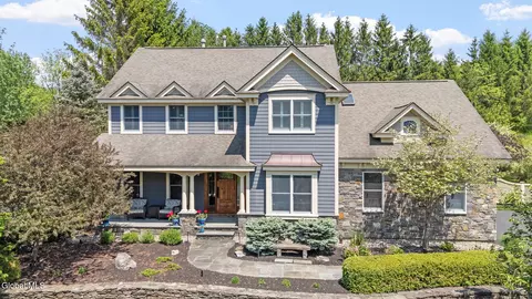 Exterior - 164 Kennewyck Cir, Slingerlands, NY 12159 photo 18 of 18