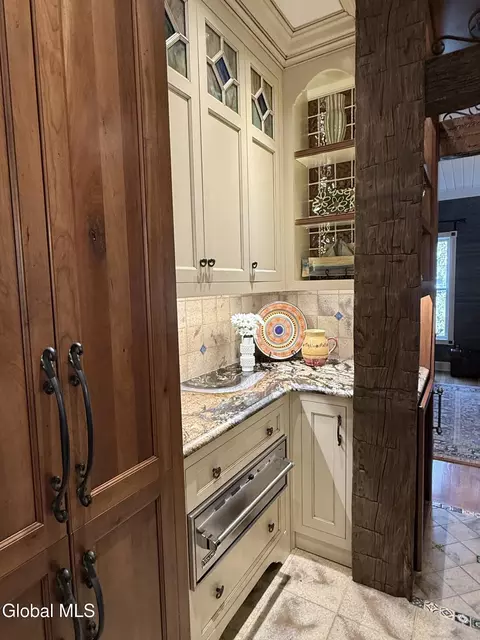 Kitchen - 164 Kennewyck Cir, Slingerlands, NY 12159 photo 11 of 15