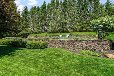 Exterior - 164 Kennewyck Cir, Slingerlands, NY 12159 photo 9 of 18