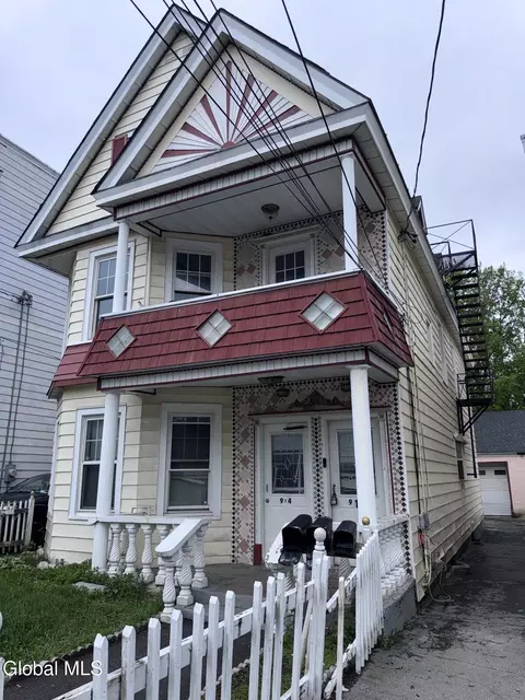 912 Cutler St, Schenectady, NY 12303