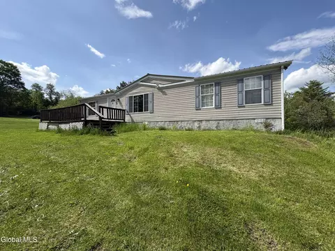 707 Tarbell Hill Rd, Moriah, NY 12960