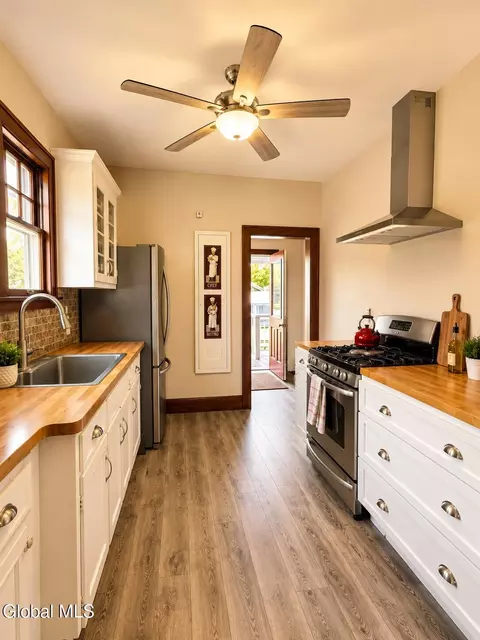 Kitchen - 26 Springbrook Rd, Troy, NY 12180 photo 2 of 2