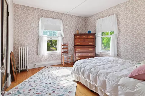 Bedroom - 775 Central Pkwy, Schenectady, NY 12309 photo 5 of 6