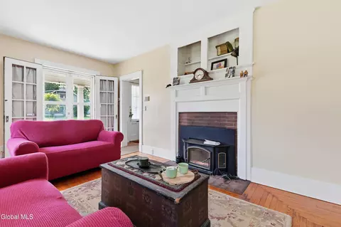 Living - 775 Central Pkwy, Schenectady, NY 12309 photo 1 of 4