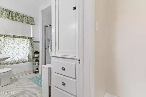 Bath - 775 Central Pkwy, Schenectady, NY 12309 photo 2 of 4