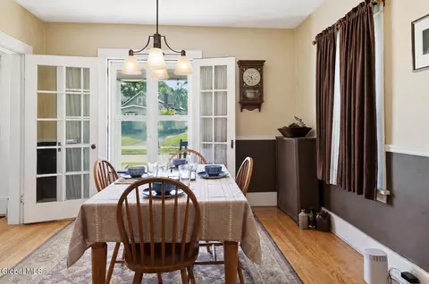 Dining - 775 Central Pkwy, Schenectady, NY 12309 photo 3 of 3