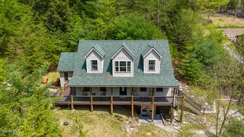 22 Horicon Valley Ln, Bolton Landing, NY 12814