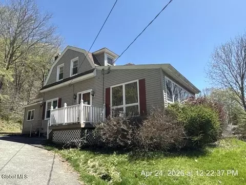 125 Stewart St, Amsterdam, NY 12010